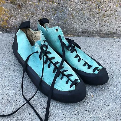 5 10 Five Ten USA Made Womens 9 Stealth C4 Green Suede Climbing Shoes • $34.99