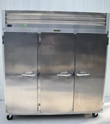 2019 Traulsen G31011 3 Door Reach In Freezer (3) Solid Doors • $4399.99