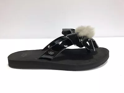 UGG Women's Poppy Black Flip Flop Sandals Size 7M • $36.99