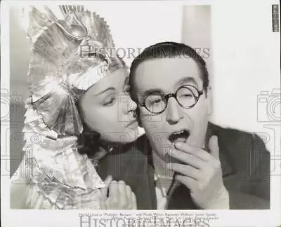 1938 Press Photo Harold Lloyd & Phyllis Welch In  Professor Beware!  Film • $29.88