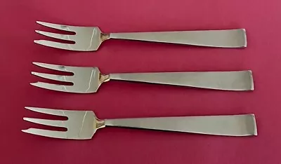 SOLA Holland CORA Pattern 18/8 Stainless Flatware 5 1/2  PASTRY FORKS Set Of 3 • $21.99