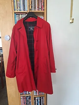 A Nice Genuine Vintage Burberrys Ladies Red Trench Coat UK Size L 44 Inch • $141.81
