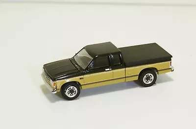 Gl 1990 Chevy S-10 Tahoe Pickup Truck Hard To Find Color Rare Rubber Tire • $15.97