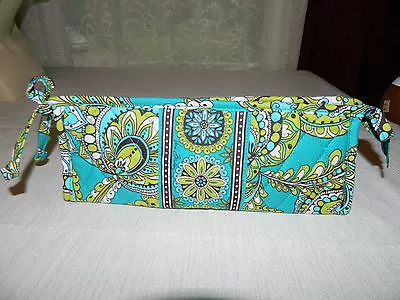 Vera Bradley  Peacock  Small Bow Cosmetic Retired Eguc • $16.99