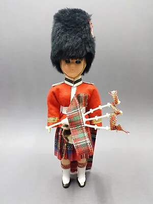 £74.95 • Buy England Royal Guard Souvenir Costume Ethnic Plastic Doll Sleepy Eyes White Hand