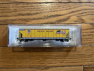 + Micro Trains N Scale Union Pacific #21416 3-Bay Covered Hopper LNIB • $50