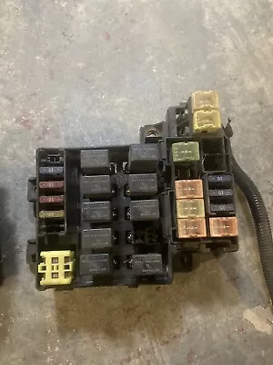 2G 95-99 Eclipse/Talon 420a Fuse Box Auto/Manual • $55