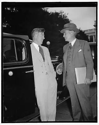 Cabinet Members ArrivemeetingPresidentHenry WallaceCharles Edison1938 • $9.99