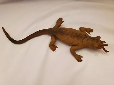 Vintage 2004 Imperial Brown Lizard Squishy Bean Toy • $5