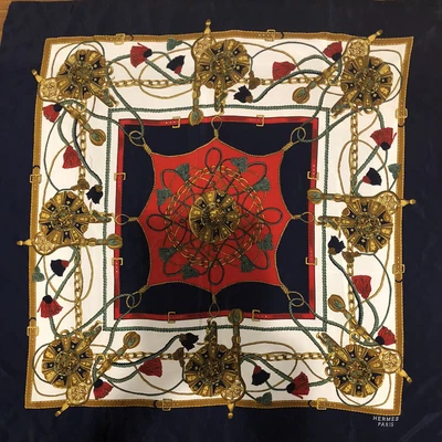 $159 • Buy Hermes Paris Silk Scarf Hand Rolled Edge Stitching Medusa Head Classic