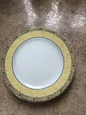 £10 • Buy Wedgwood Florence Side Plates 7”