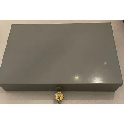 MMF Industries Steel Metal Strong BOX With Tray And 1 Key • $15.04