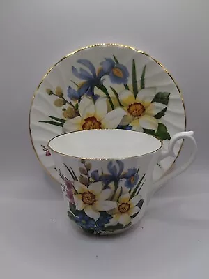 Vintage Sutherland Tea Cup & Saucer Floral England Very Good Condition • $24