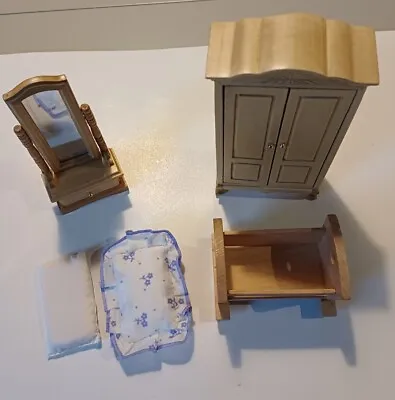 Dolls House Furniture Bedroom Job Lot 5 Pieces Light Wood Pine Colour • £10.95