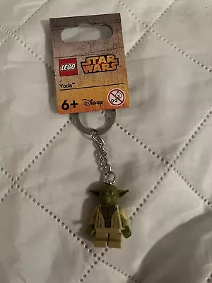 LEGO Star Wars Yoda Keychain Disney NEW • $11.99