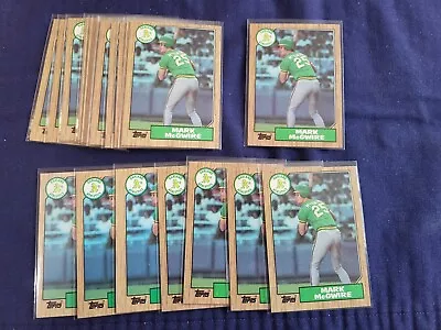 1987 Topps Baseball Mark McGwire Rookie Card #366 (21 Card Lot) NrMt Oakland A’s • $9.50