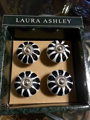 New Laura Ashley Black White Silver Set Of 4 Ceramic Drawer Knobs • £24.13