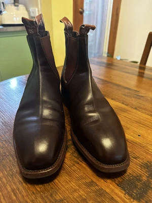 $200 • Buy Rm William Boots Size 9 1/2 H C F