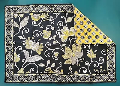 Vera Bradley YELLOW BIRD 4 Placemats/2 Napkins LOT  Shipping INCLUDED Never Used • $30