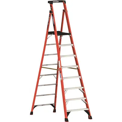 Werner 8 Ft Fiberglass Podium Step Ladder ( 14 Ft. Reach Height) 300 Lb Load Cap • $389
