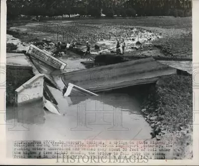 1949 Press Photo Logansport Ind Bridge Washed Out By Flash Floods • $19.99