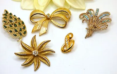 🌺 Vintage Lot Of 5 Signed Gold Tone Rhinestone Brooch Pins~Gerrys~Avon • $0.99