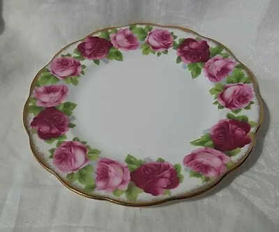 ROYAL ALBERT Heavy Gold OLD ENGLISH ROSE SALAD PLATE  8 1/4  • $15