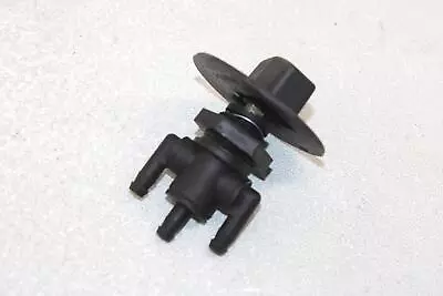 97 Polaris Xplorer 400l Oem Fuel Petcock Shut Off 7052154 AP132 • $19.99