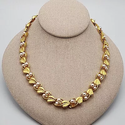 Vintage Gold Tone Textured Leaves W/Pearls Rhinestone Choker Necklace Classic • $29.99