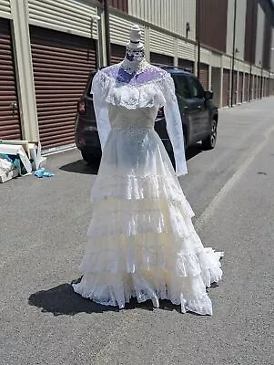 Vintage Long Sleeve Lace Antique Wedding Dress • $89.99