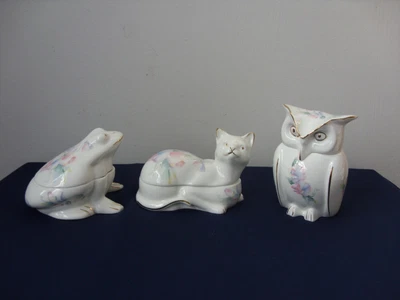 Aynsley  Bone China Animal Trinket Boxes Little Sweetheart Pattern • £10