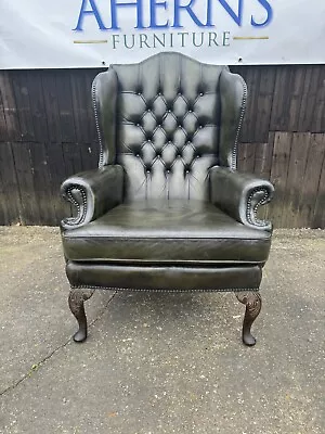*Green Leather Chesterfield Wing Back Chair 2 Of 2 FREE DELIVERY 🚚* • £550