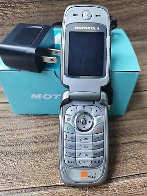 99% N E W Motorola V360  0.3MP Mobile Phone • $69