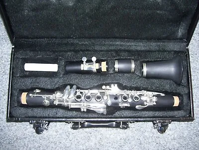 Soprano Clarinet Eb Key With Case And Mouthpiece. • $218