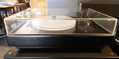 VPI HW-19 Junior Turntable W/ Audioquest Tonearm • $1095