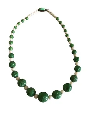 Antique Art Deco Molded Green Czech Glass Bead Choker Necklace Vintage 16” • $47