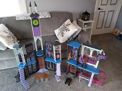 Monster High Deadluxe Haunted High School Playset • $60