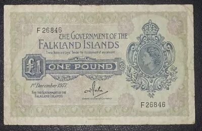 1977 December £1 Falkland Islands -{ F26846 }- P-8c Blue • £29.99