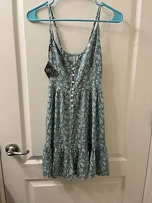 New Zaful Forever Young Short Floral Dress With Adjustable Straps Size 4 • $14