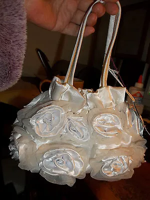 NWT Stunning White Roses Chiffon And Pearls Wedding Bridal Bag MONI COUTURE • $12.95
