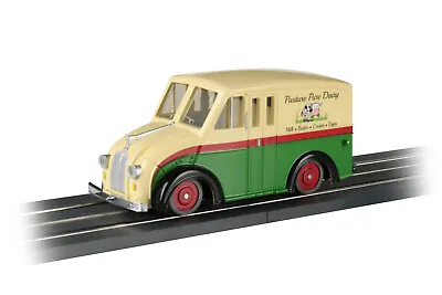 WILLIAMS #42738 O SCALE  E-Z Street® MOTORIZED DELIVERY VAN PASTRURE PURE DAIRY • $69.99