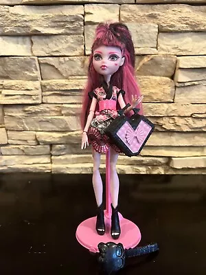 MONSTER HIGH RARE DRACULAURA MONSTER EXCHANGE DOLL W/ BRUSH  PURSE  AND STAND • $74.95