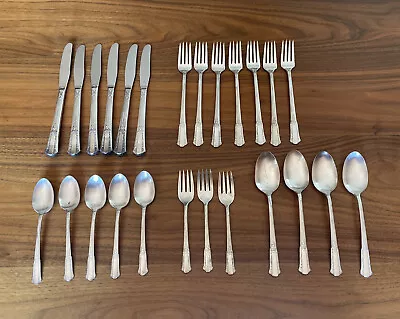 WM ROGERS Overlaid IS 'TREASURE' -1940- Silverplate 25-pc Flatware • $19.99