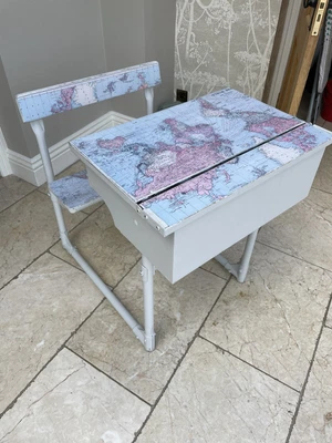 £5 • Buy Attractive World Map Themed Child’s School Desk.