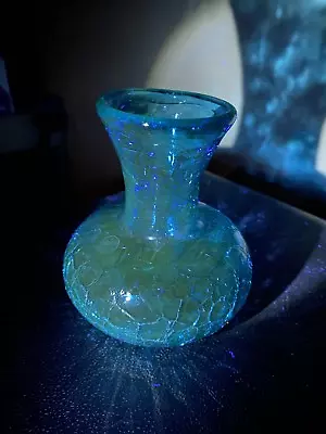 VINTAGE UV REACTIVE BLENKO Blue Crackle Glass Vase W/Wide Bottom 4.5 H • $29.99