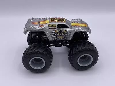 Monster Jam Hot Wheels 2017 MAX D Gray Silver Tour Favorites 1:64 1/64 Truck • $8