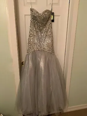 MNM Couture Mermaid Sequin/Beaded Gown Silver Size 2 NWT • $375