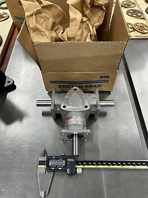 New Very Clean Boston Gear Spiral Miter Right Angle Gear Box Ra1032  2:1 Ratio • $350