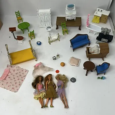 Vintage 1980 Mattel The Littles Dolls & Die Cast Metal Dollhouse Furniture Lot • $74.45