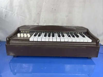 Estey Electronic Organ Model 1025 • $225